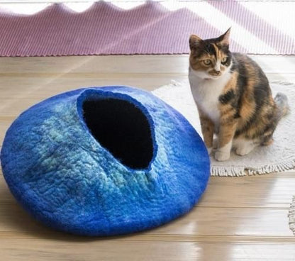 ネパールフェルトのキャットハウス★手作りのぬくもりがつたわります　【新品★未使用品】